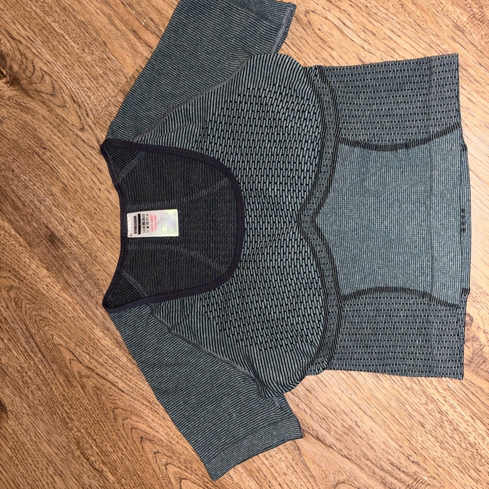 Gymshark Black and Gray Crop Top